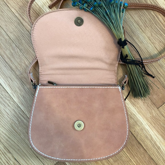 Brown Faux Leather Mini Crossbody Purse Adjustable - Picture 3 of 3